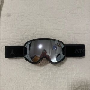 Atomic black and metallic ski goggles